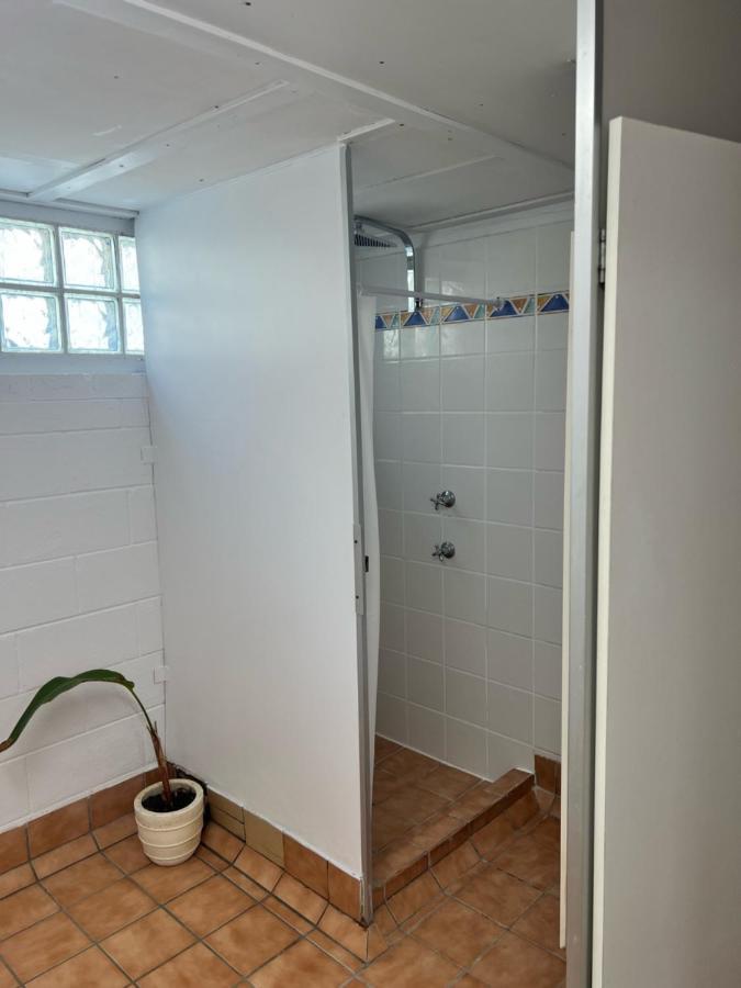 Cali Backpackers Hostel Caloundra Exterior foto